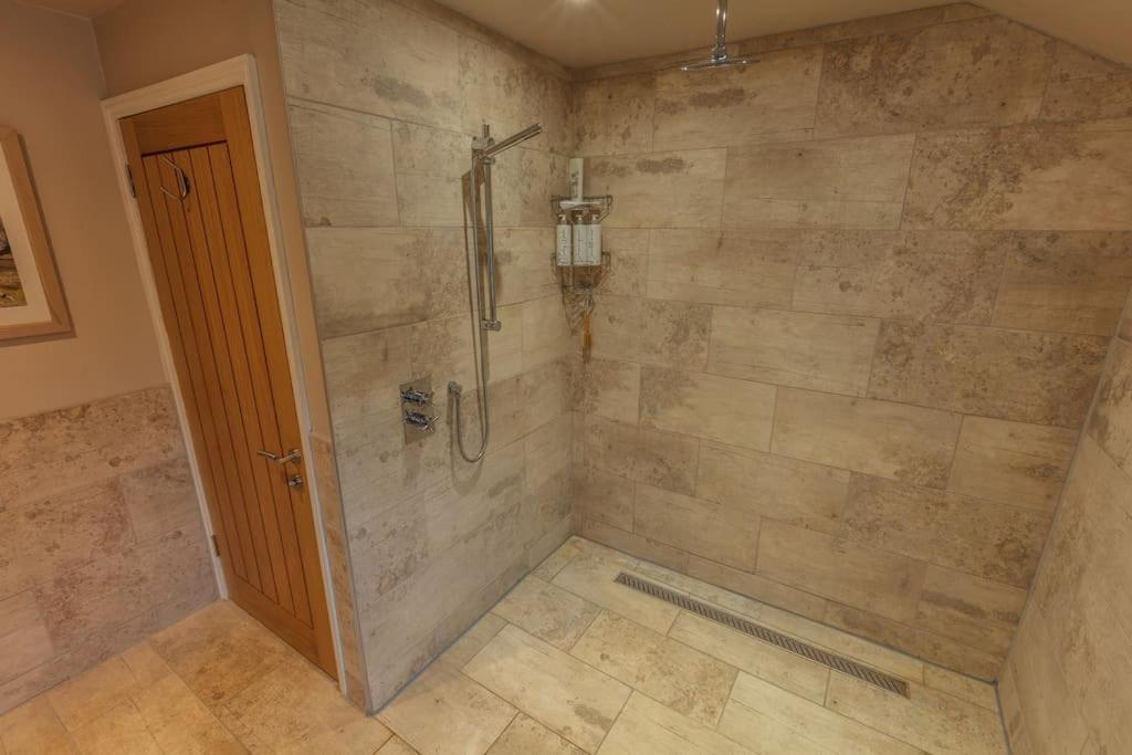 Halfmoon Lodge @ Knights Hole Wheelchair Access แครนบรูค ภายนอก รูปภาพ